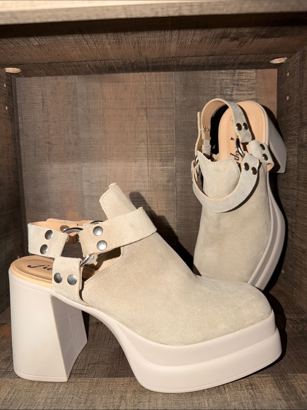 FREE PEOPLE  platform shoes -size 9.5–NWOT